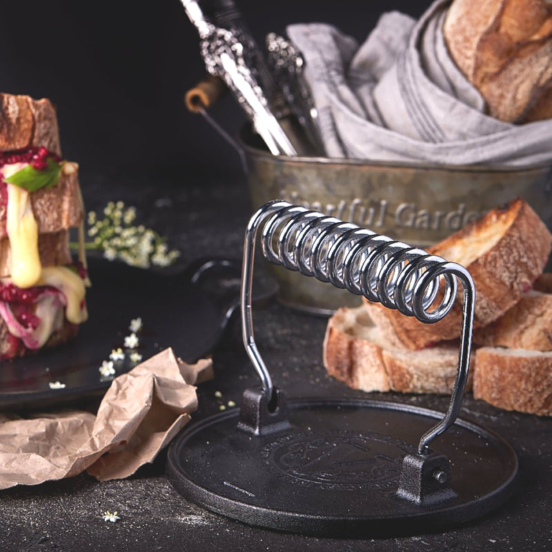 VICTORIA Cast Iron Burger Press