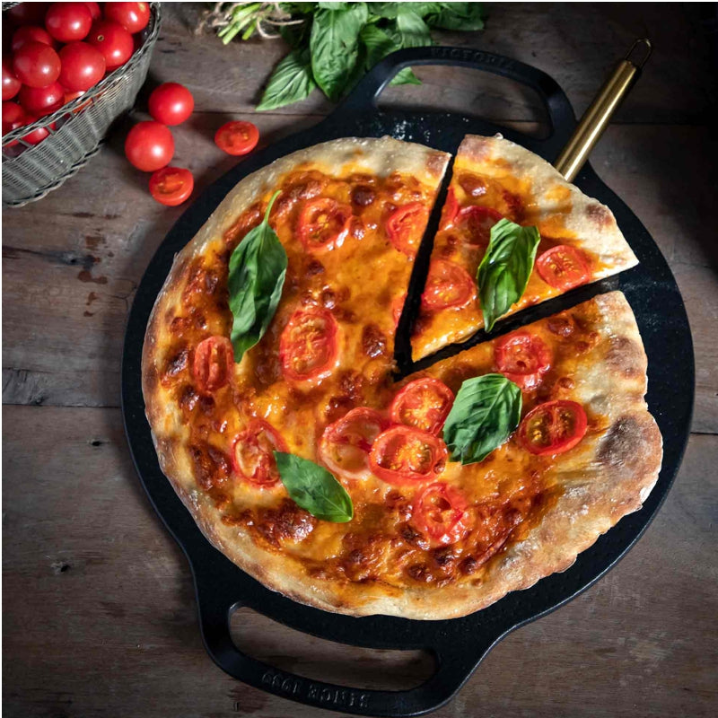 VICTORIA Cast Iron Pizza Pan-15"
